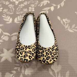 Animal Print women’s size 7 leather The Storehouse Flats